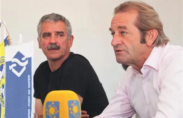 Milivoje Bračun (desno) je tretjič prevzel vodenje koprskega prvoligaša, levo direktor kluba Valter Valenčič