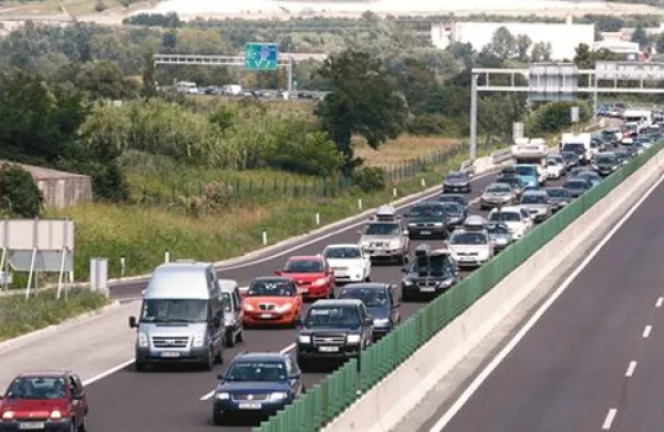 Na prometnem ministrstvu menijo, da je vzpostavitev novega sistema cestninjenja nujna.