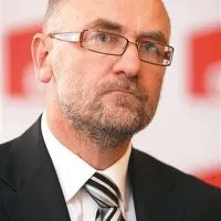 Radoš Lipanje, predsednik KK Kraški zidar in  direktor Kraškega zidarja d.d.: “Če so sredstva za delovanje podjetja omejena, je jasno, da jih je za ostalo še manj. Kljub temu bomo košarko še podpirali.” 
