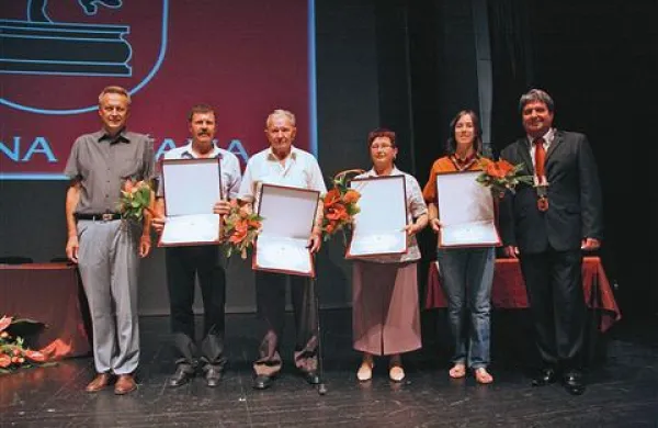Občinska priznanja so prejeli in podelili:  Iztok Bandelj (v imenu občine), Ivan Žiberna (RD Merišče), Viktor Saksida, Zdenka Furlan, Ana Nabergoj (skavti) in župan Davorin Terčon.  