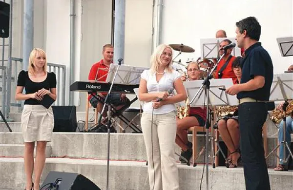 Osrednji del dneva odprtih vrat je bil glasbeno obarvan