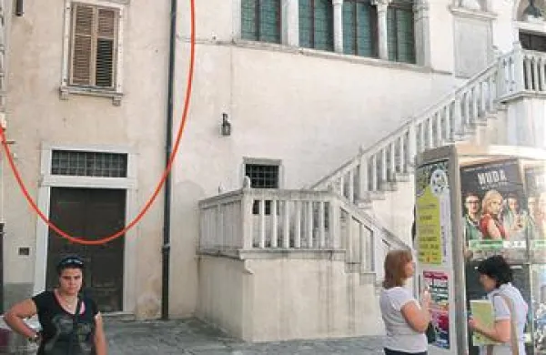 V hiši, ki je povezana s Pretorsko palačo, bodo v prihodnje uredili mladinski hostel 