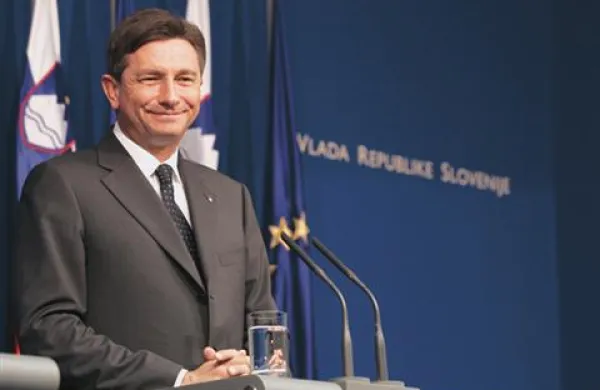 Slovenski premier Borut Pahor je ZDA prosil za pomoč pri čim hitrejšem podpisu arbitražnega sporazuma s Hrvaško.