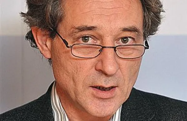 Branimir Štrukelj je danes povedal, da bo zakon s prepovedjo zaposlovanja prinesel več škode kot koristi.