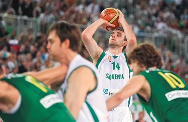 Mirza Begić je proti Ukrajini prikazal najboljšo igro v slovenskem dresu