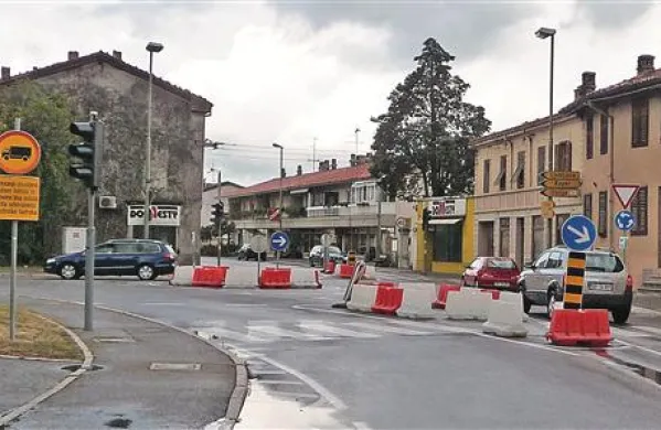 Krožišče je začasno, pravega bodo gradili, ko bodo obnavljali vodovod in kanalizacijo