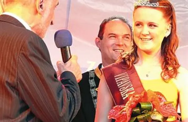 V nedeljo bo Vipavska vinska kraljica Tina Trbižan predala svojo lento naslednici.