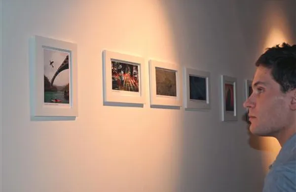 Pri projektu so sodelovali likovni ustvarjalci, slikarji, kiparji, performerji, fotografi, grafični in modni oblikovalci, humanisti in mnogi drugi.