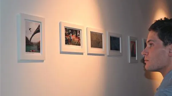 Pri projektu so sodelovali likovni ustvarjalci, slikarji, kiparji, performerji, fotografi, grafični in modni oblikovalci, humanisti in mnogi drugi.