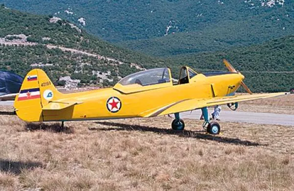 V nesreči jadralnega letala je pilot umrl, kopilot pa se je hudo poškodoval. Fotografija je simbolična.