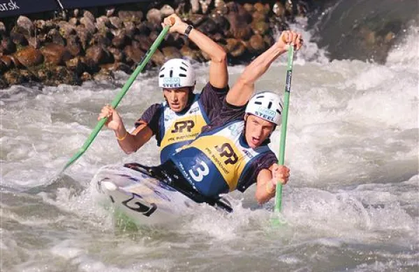 Kanuista Sašo Taljat in Luka Božič sta s petim mestom Sloveniji priveslala olimpijsko kvoto med dvojci