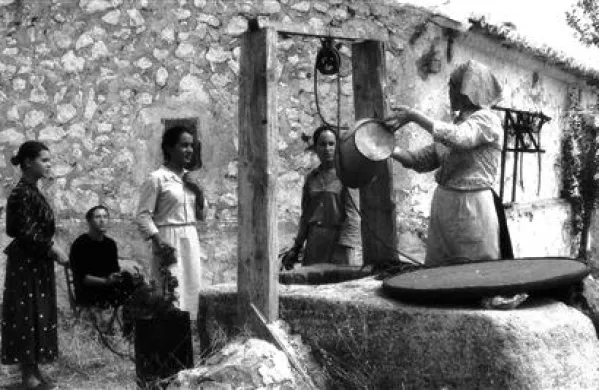Film  Cuando truena ( Ko dežuje) španske avtorice Liz Lobato si je zaslužil posebno omembo žirije 