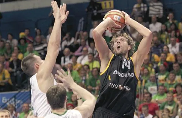 Zadnji ko&scaron;i Dirka Nowitzkega