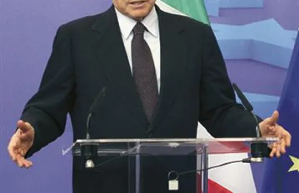 Italijanska vlada išče kupce za državne obveznice na Kitajskem.  
