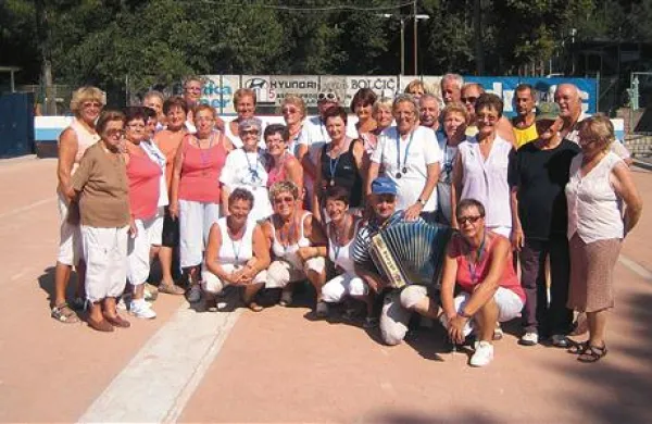 Za 90. rojstni dan v balinarski družbi