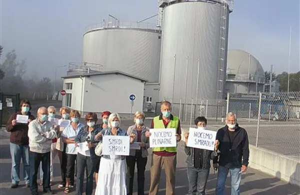 Protestniki pred bioplinarno
