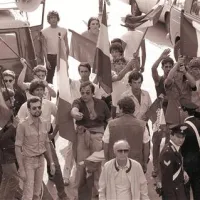 Tržaški neofašisti, med katerimi je bil tudi Roberto Menia, so leta 1983 poskušali v Bazovici organizirati politični shod ... 