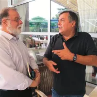 Naključno srečanje s pisateljskim kolegom in vrstnikom Dragom Jančarjem, čigar zbirko kratke proze Joyceov učenec je Manguel ravno začel prebirati v angleškem prevodu 