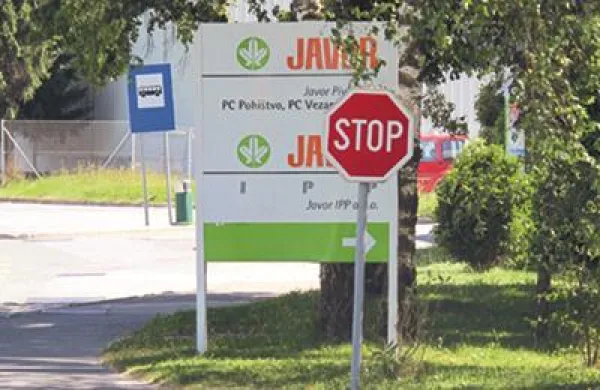 Javor IPP v stečaj, na cesto 97 delavcev
