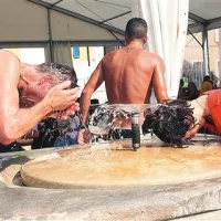 Vročina se je nekaj ur po teku končala, na cilju pa je bila osvežitev ob vodometu več kot dobrodošla 