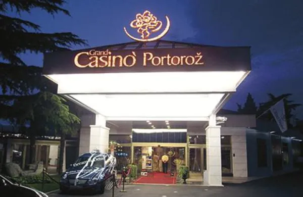 Vodstvo družbe Casinoja Portorož je banke upnice zaprosilo za dvemesečni odlog plačila kreditov. 