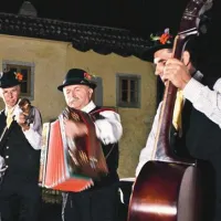 Godci sežanskega kulturnega društva Šopek