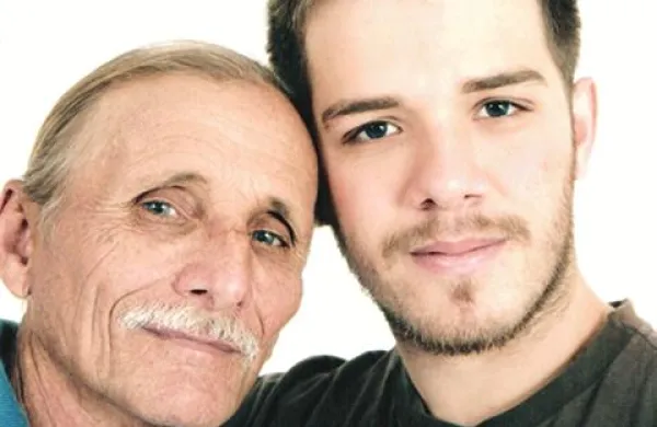 Veliko  italijanskih družin se sooča s težavo večnih maminih sinkov, ki nočejo oditi od doma in zaživeti samostojno. Fotografija je simbolična.