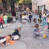 Malčki iz vrtca in šolarji prve triade so v Izoli včeraj risali na temo mobilnosti