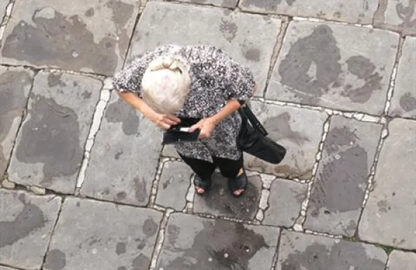 Včeraj dopoldne so koprski policisti prejeli tri prijave drznih tatvin v različnih koprskih trgovinah.