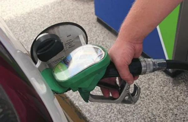 Zgodaj zjutraj so trije neznanci na bencinskem servisu Fernetiči na predrzen način okradli državljana BiH.