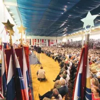 Naslov letošnje proslave je bil Zastave vihrajo