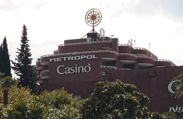 Zaposleni v Casinoju Portorož za petek še vedno napovedujejo stavko.