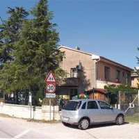Stavba italijanske osnovne šole v Sečovljah sameva, otroci obiskujejo pouk v Luciji