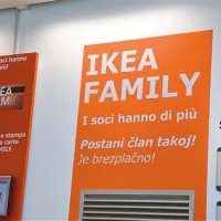 Dvojezičnost v enaki velikosti