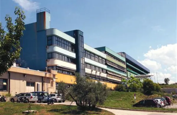 Z energetsko sanacijo  naj bi stavba SBI postala energetsko  manj potratna  