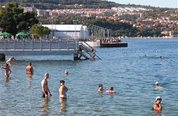 Kopanje te dni? Povsem običajno!