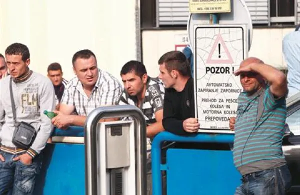 V Sindikatu izvajalcev pristaniških storitev zopet napovedujejo možnost stavke.