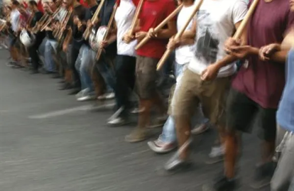 Jezni grški študentje protestirajo proti varčevalnim ukrepom