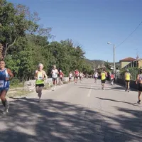 Lučano Plahuta (levo) v drugem delu proge