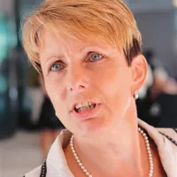 NLB naj bi na Črnigojevem mestu želela videti Marijano Novak 