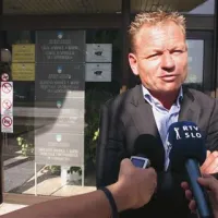 Matoz je še vedno prepričan, da se na izredno odpoved ni mogoče pritožiti, ampak mora delavec iskati svoje pravice neposredno s tožbo
