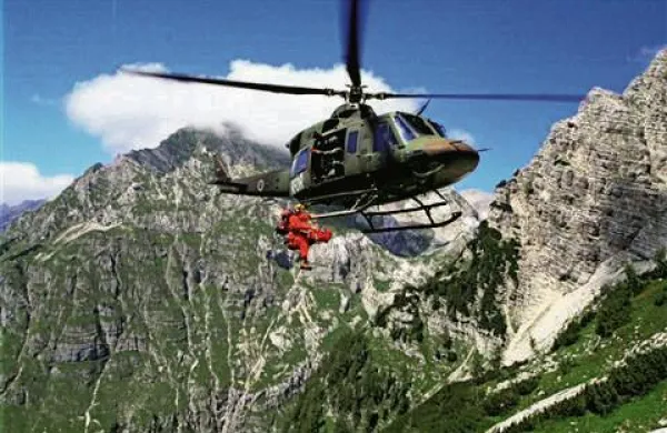 Slovenski in italijanski gorski reševalci so ugotovili, da bio bilo treba poenotiti nekatere zahteve. Fotografija je simbolična. Foto: Lado Mrakič/GRS Bovec