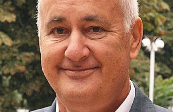 Zvone Benčič-Midre: “Čas je, da krivec končno plača škodo, ki jo povzroča. In ne samo to, progo mora zavarovati tako, da bo v bodoče preprečil takšne požare.”