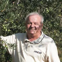 &ldquo;Z oljko živim,  od kar sem se rodil&rdquo;