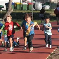 Najmlajši so se  v teku na 400 metrov pomerili v desetih starostnih kategorijah