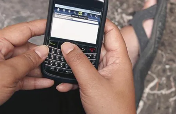 Uporabniki telefonov blackberry imajo že tri dni težave z njihovim delovanjem.