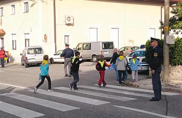 Otroci so nagrajevali vzorne voznike