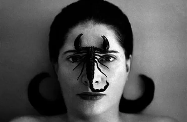 Babica performativnih umetnosti Marina Abramović je na lestvici zasedla 23. mesto.