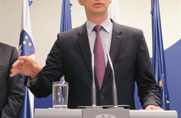 Minister Igor Lukšič je mandat ocenil kot uspešen.