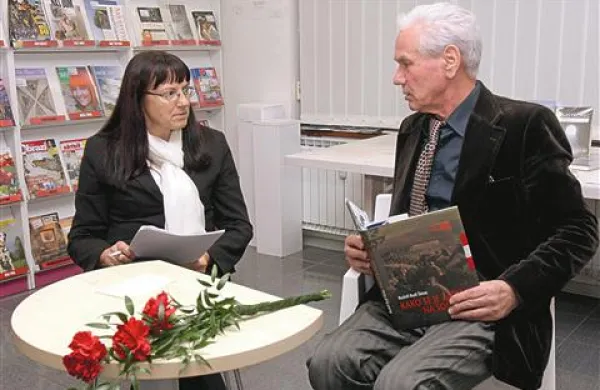 Rudi Šimac je v pogovoru z Nadjo Mislej-Božič razkril tudi nekatere manj znane zgodbe s kraškega dela soške fronte